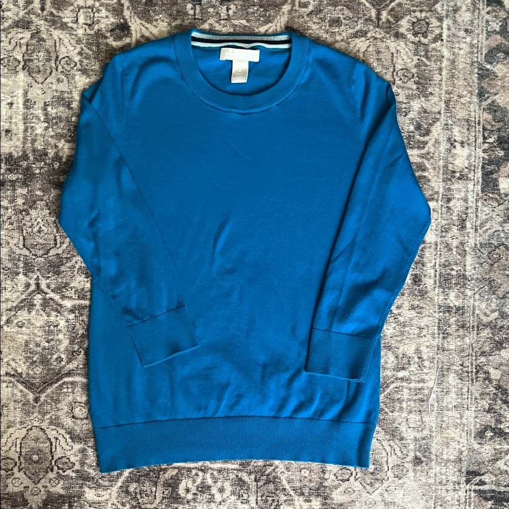 Banana Republic Women's Blue Crewneck Sweater